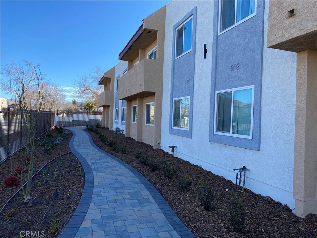 Apartment for rent at 454 E Ave Q3 #454-8, Palmdale, CA 93550