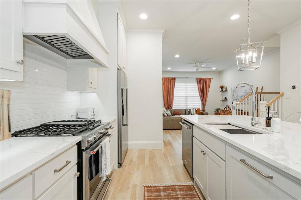 Apartment for rent at 734 W 7th St #734, Dallas, TX 75208