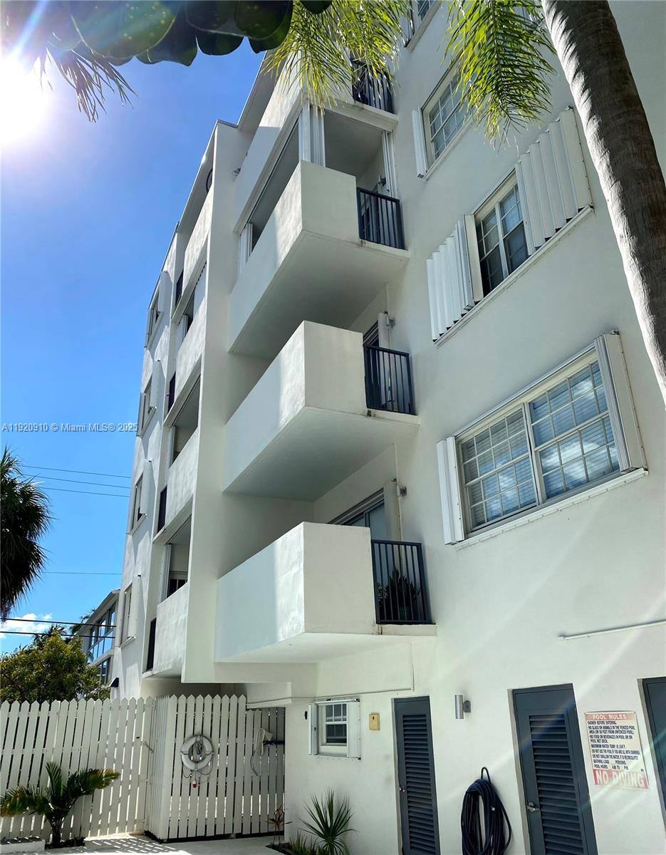 Apartment for rent at 300 Galen Dr #205, Key Biscayne, FL 33149