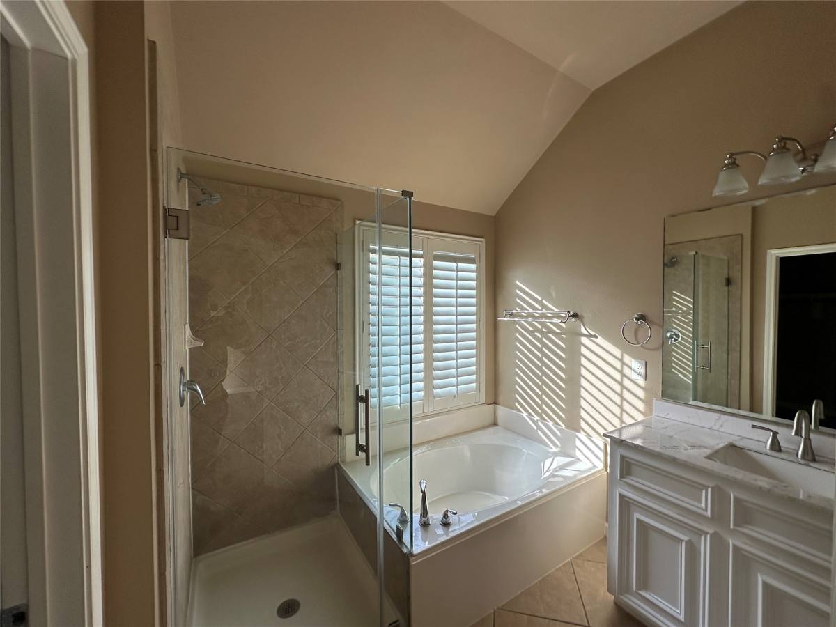 Apartment for rent at 27511 Gatlin Lane, Spring, TX 77386