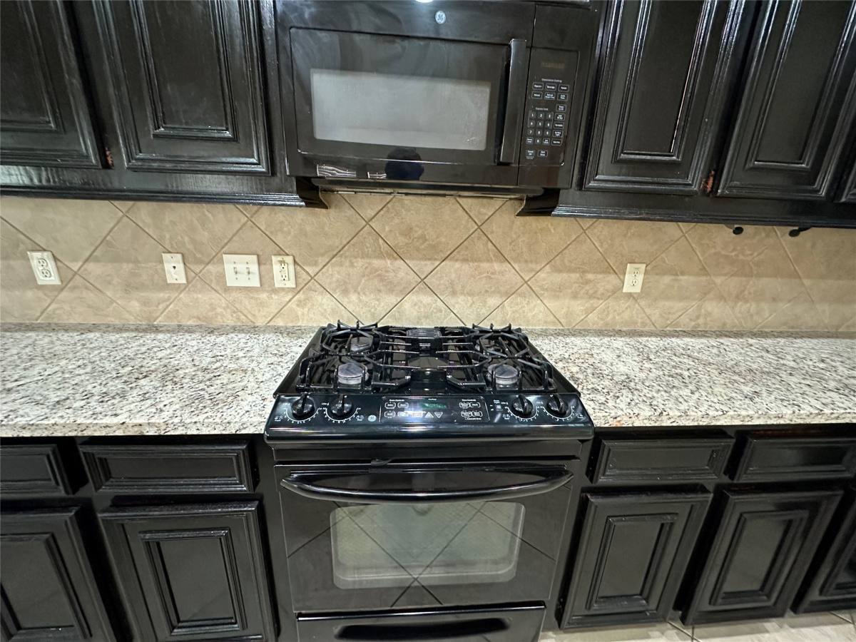 Apartment for rent at 27511 Gatlin Lane, Spring, TX 77386