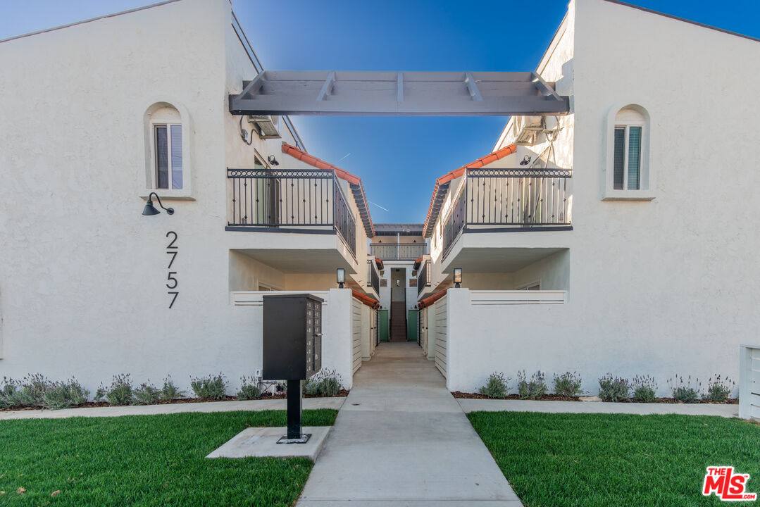 Townhouse for rent at 2757 Andreo Ave #3, Torrance, CA 90501