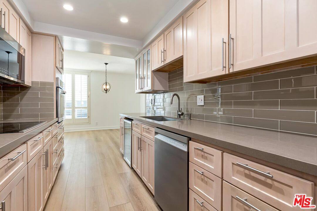 Condo for rent at 1710 Malcolm Ave #303, Los Angeles, CA 90024