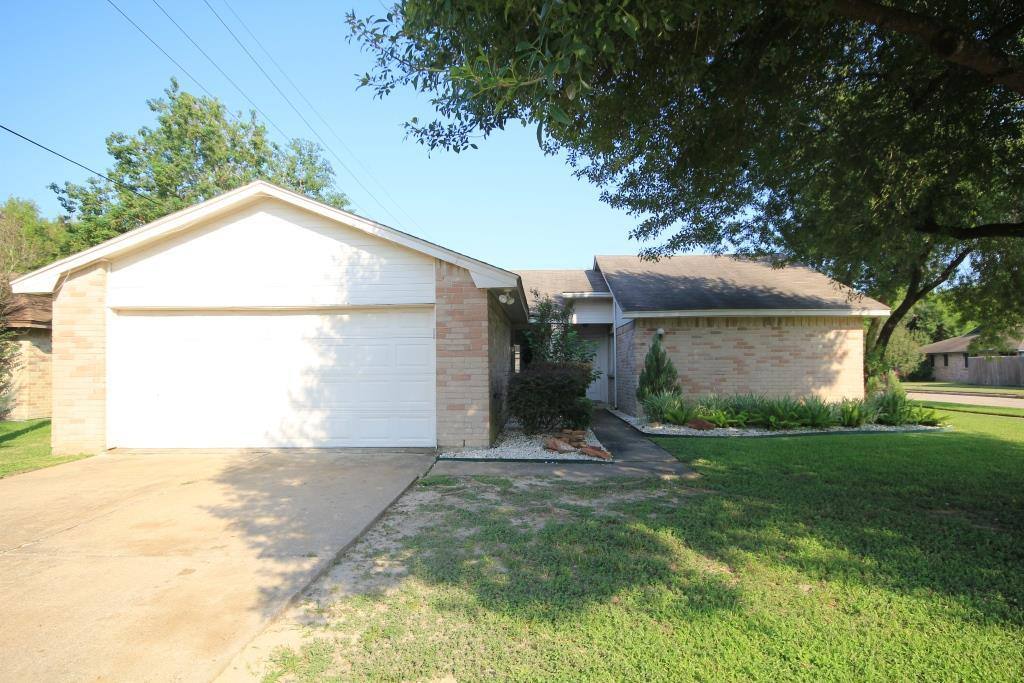 Apartment for rent at 24002 Silversmith Lane, Katy, TX 77493