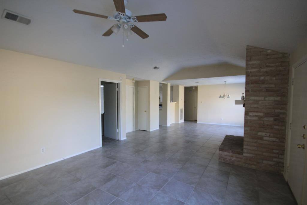 Apartment for rent at 24002 Silversmith Lane, Katy, TX 77493