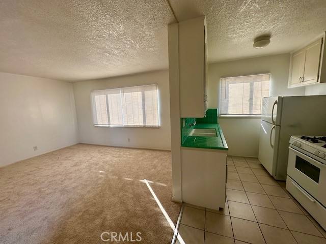 Apartment for rent at 970 Elden Ave #970-6, Los Angeles, CA 90006