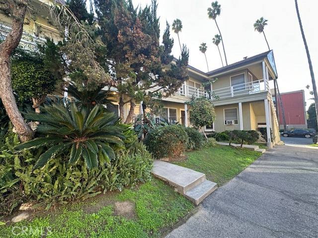 Apartment for rent at 970 Elden Ave #970-6, Los Angeles, CA 90006