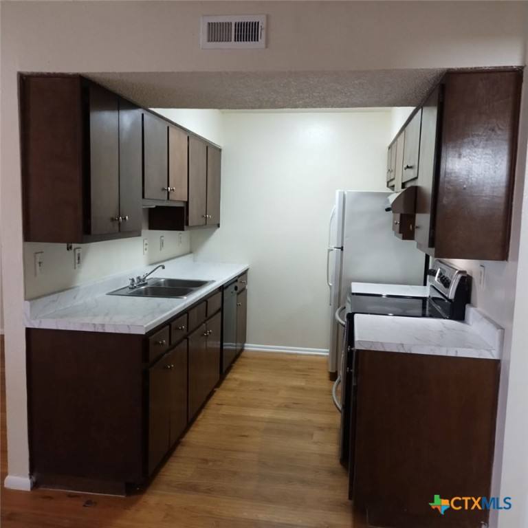 Apartment for rent at 300 N Milam St #300-3, Seguin, TX 78155