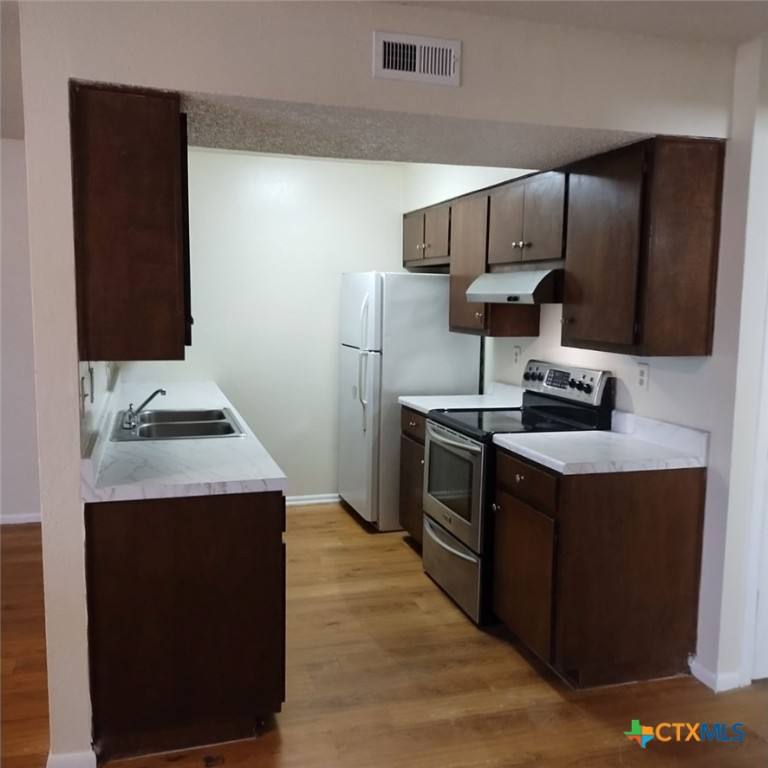 Apartment for rent at 300 N Milam St #300-3, Seguin, TX 78155