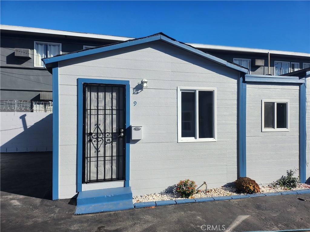 Apartment for rent at 3717 W Imperial Highway 3717-9, Inglewood, CA 90303