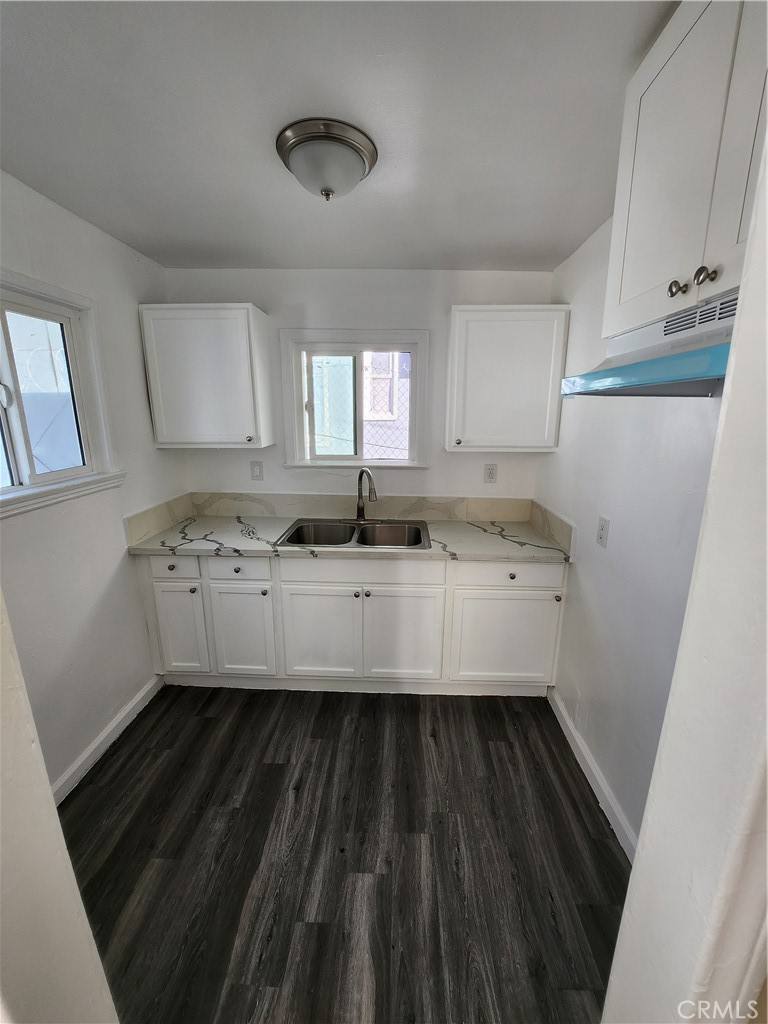 Apartment for rent at 3717 W Imperial Highway 3717-9, Inglewood, CA 90303