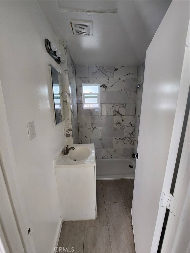 Apartment for rent at 3717 W Imperial Highway 3717-9, Inglewood, CA 90303