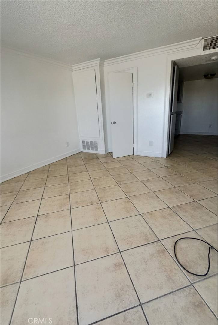 Apartment for rent at 18142 Poinciana Rd, Adelanto, CA 92301