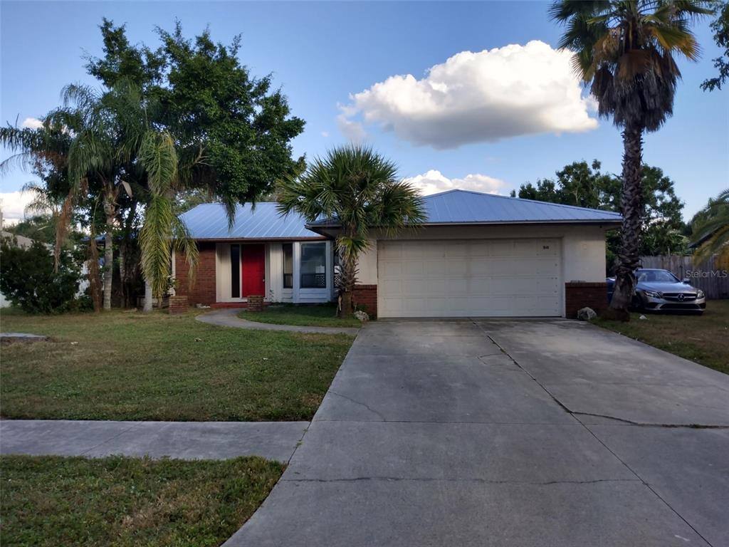 Apartment for rent at 1649 Georgetowne Blvd, Sarasota, FL 34232