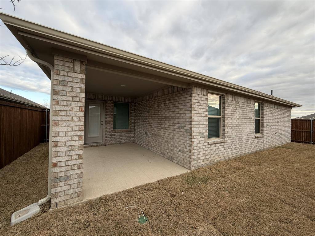 Apartment for rent at 3916 Limestone Bluff Dr, Celina, TX 75009