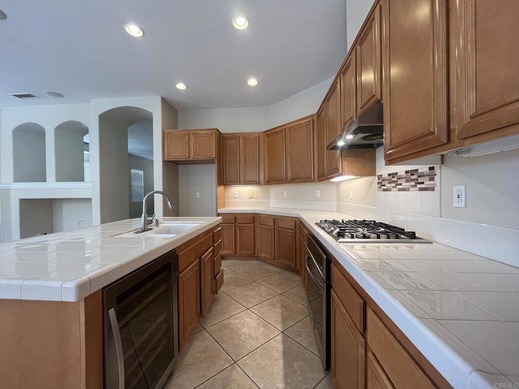 Apartment for rent at 593-LOAN Oak Place #593, Chula Vista, CA 91911