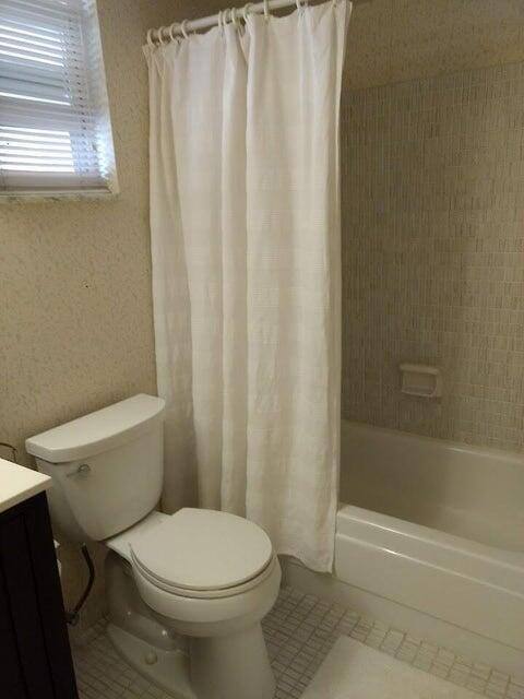 Condo for rent at 2615 Garden Dr N #207, Lake Worth, FL 33461