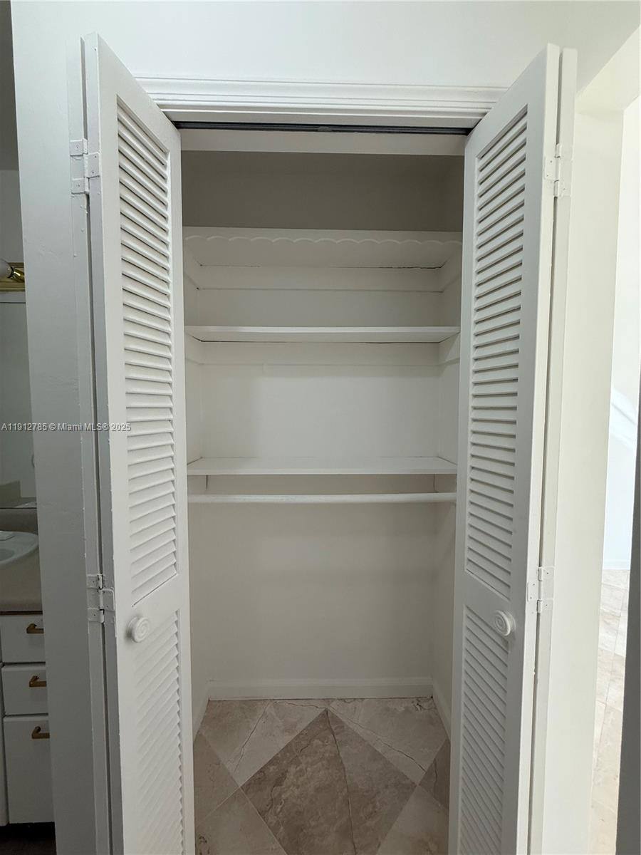 Apartment for rent at 300 NW 42nd St #300, Boca Raton, FL 33431