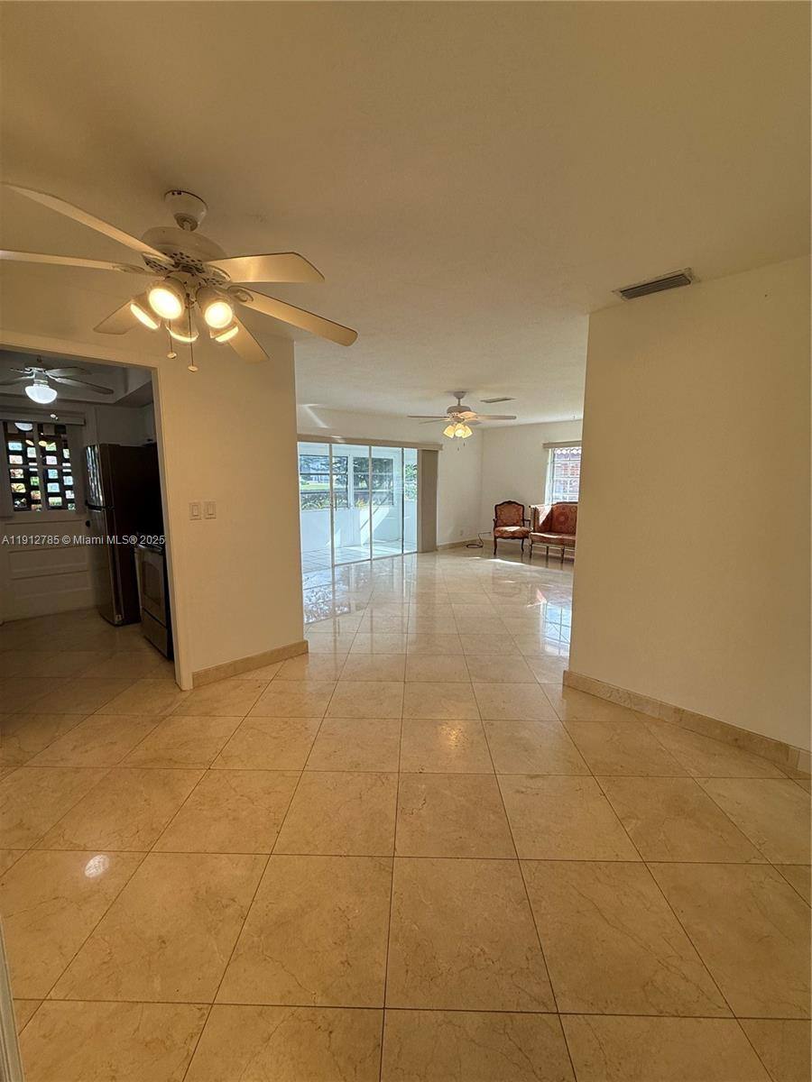 Apartment for rent at 300 NW 42nd St #300, Boca Raton, FL 33431
