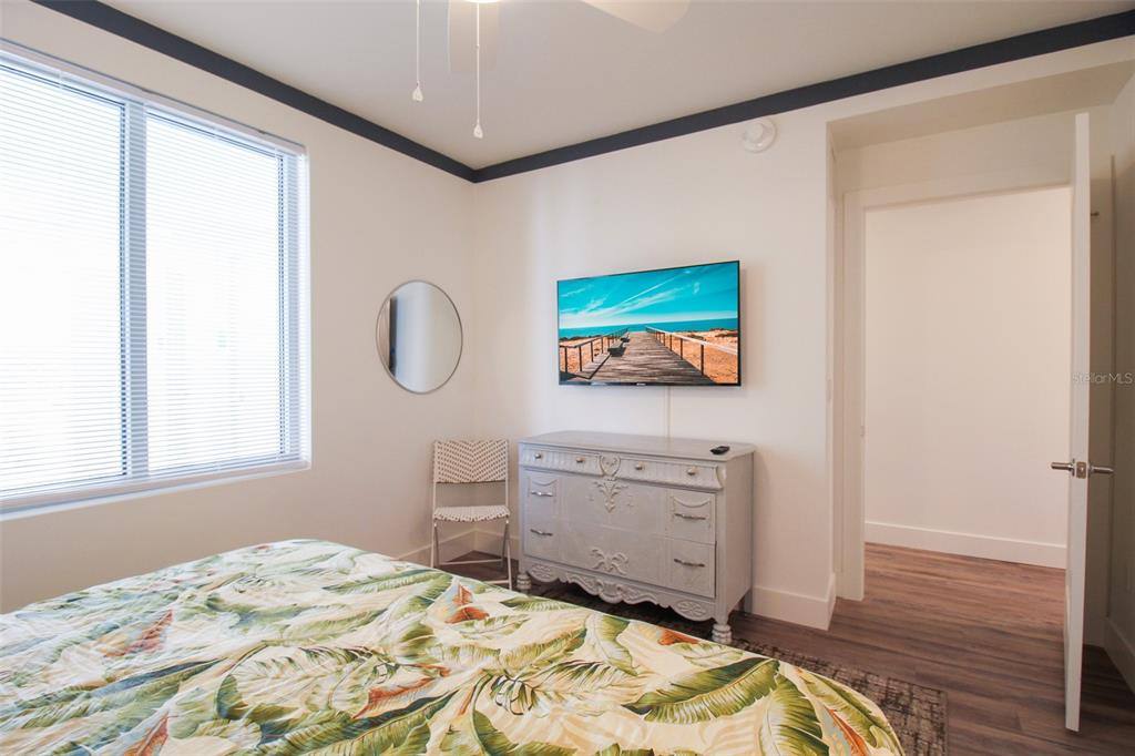 Condo for rent at 1703 N Tamiami Trail #1703B406, Sarasota, FL 34236