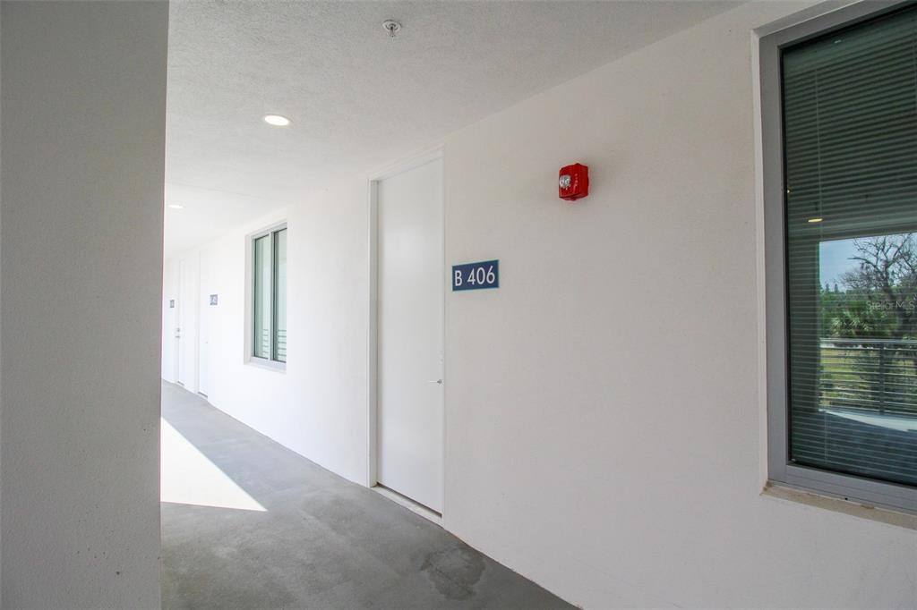 Condo for rent at 1703 N Tamiami Trail #1703B406, Sarasota, FL 34236