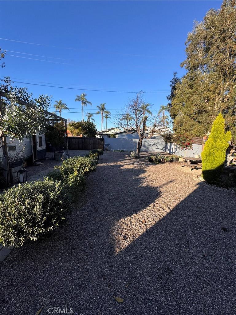 Apartment for rent at 323 W 18th St #323, Santa Ana, CA 92706
