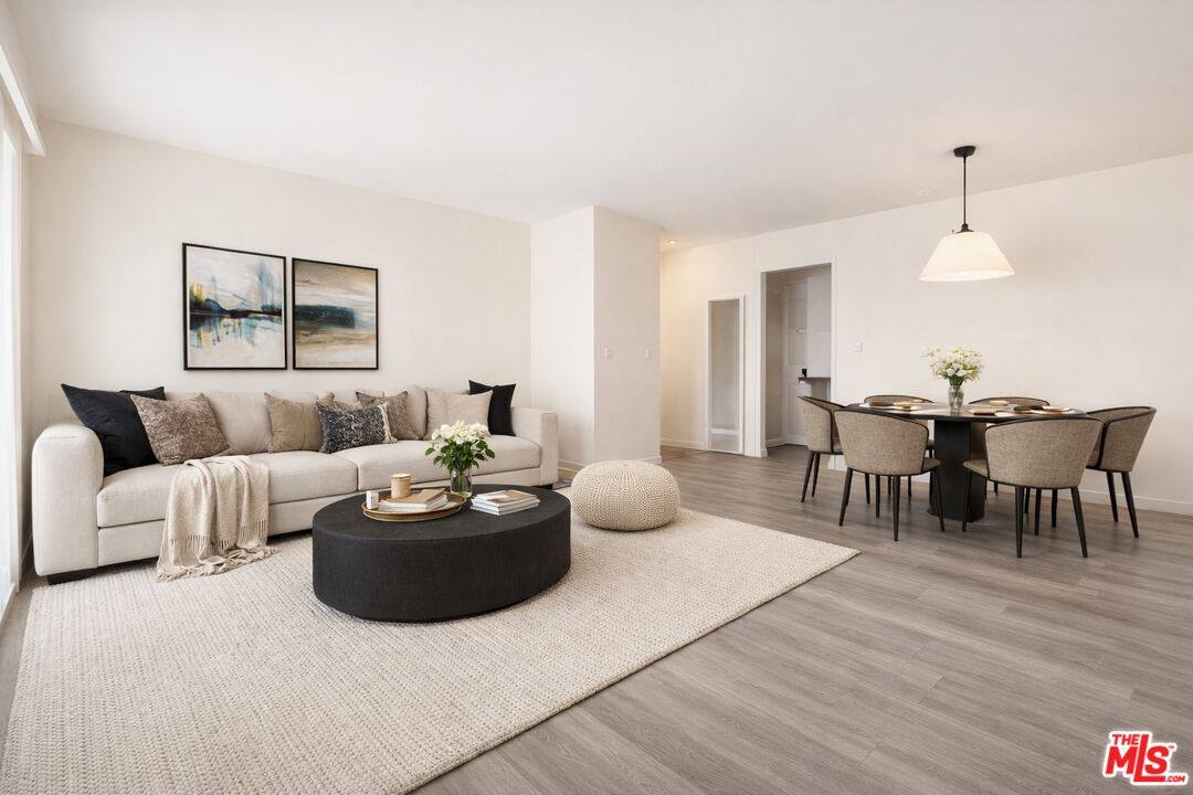 Apartment for rent at 1446 S Cochran Ave #1, Los Angeles, CA 90019