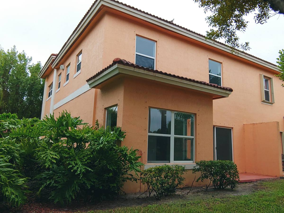 Townhouse for rent at 701 Talia Circle #701, Lake Worth, FL 33461