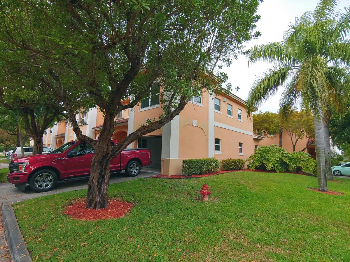 Townhouse for rent at 701 Talia Circle #701, Lake Worth, FL 33461