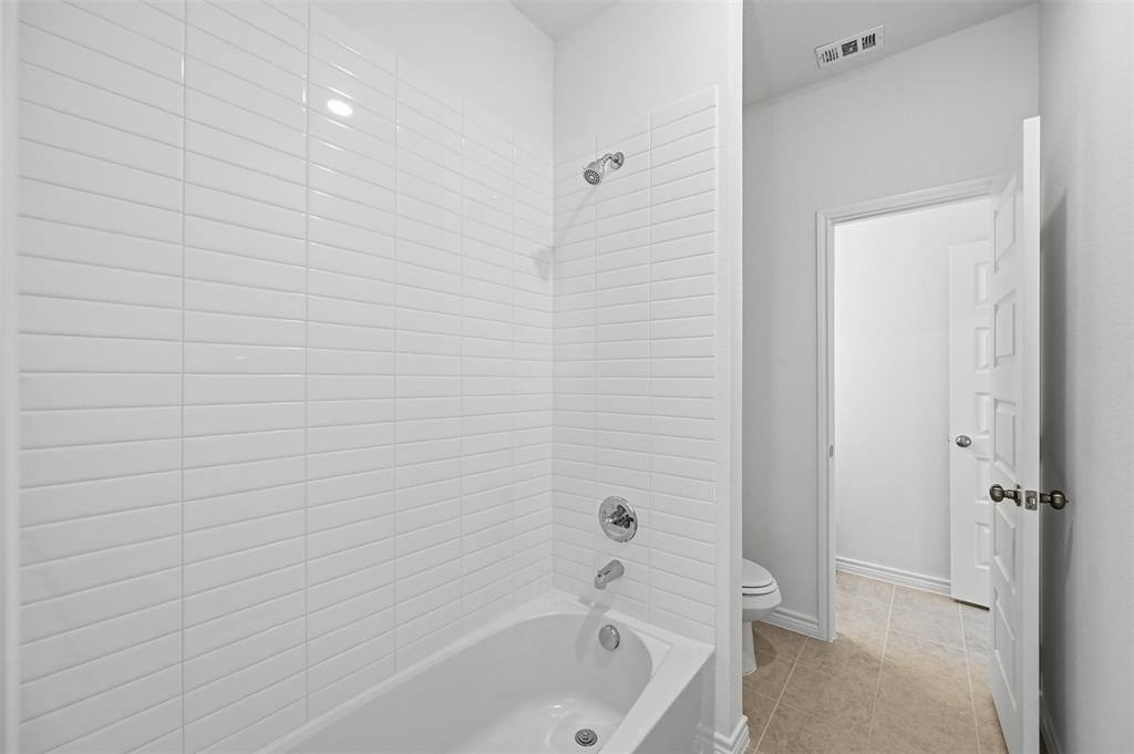 Apartment for rent at 400 Wrangler Lane #400, Denton, TX 76209