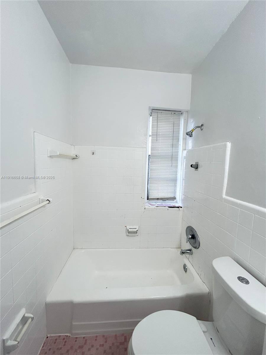 Apartment for rent at 667 NE 86th St #6673B, Miami, FL 33138