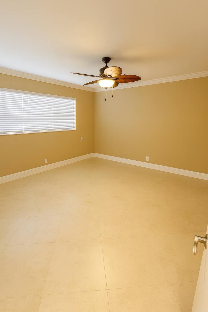 Apartment for rent at 1470 S Ocean Blvd #901, Pompano Beach, FL 33062