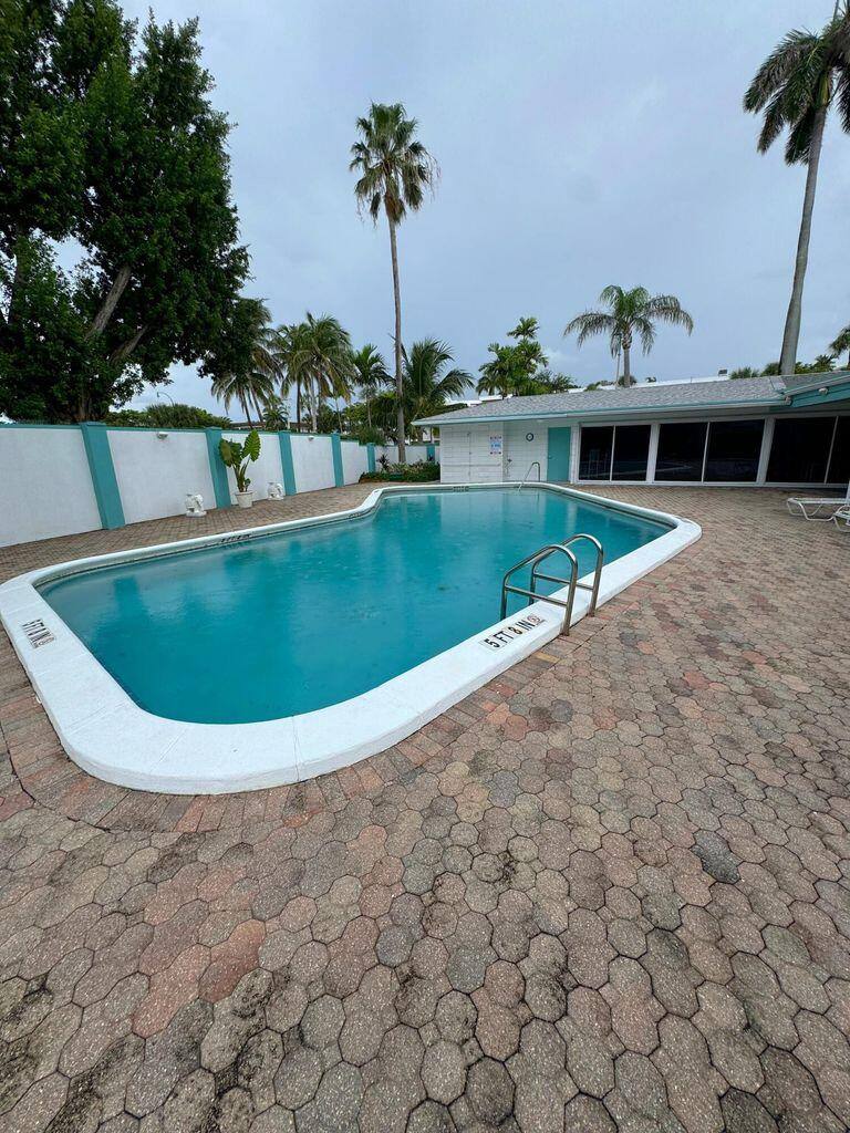 Apartment for rent at 1470 S Ocean Blvd #901, Pompano Beach, FL 33062