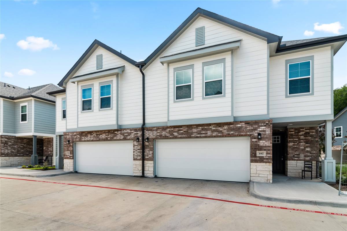 Apartment for rent at 28328-409 Birnham Woods Dr, Spring, TX 77386