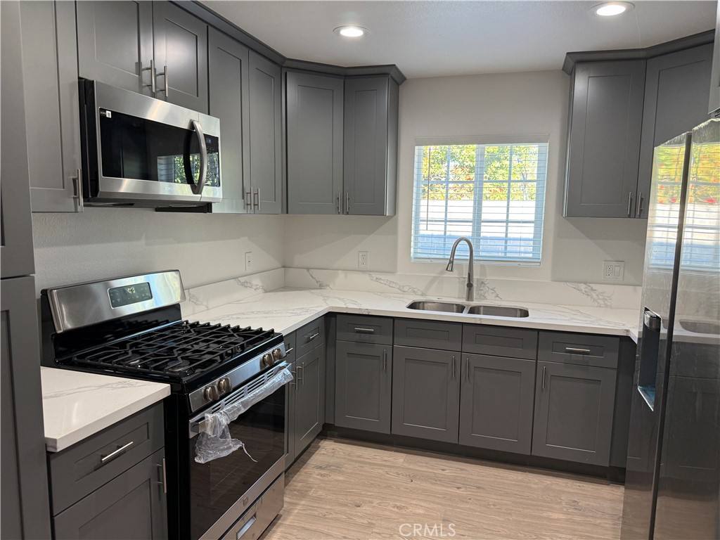 Apartment for rent at 7336 Cleon Ave, Sun Valley, CA 91352