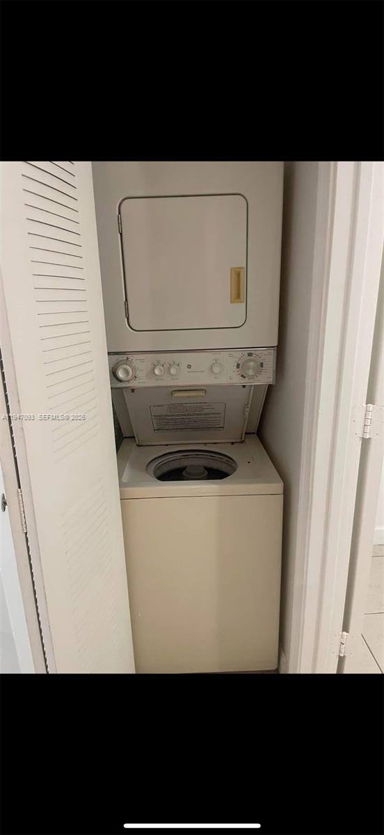 Apartment for rent at 3680 N 56th Ave #823, Hollywood, FL 33021
