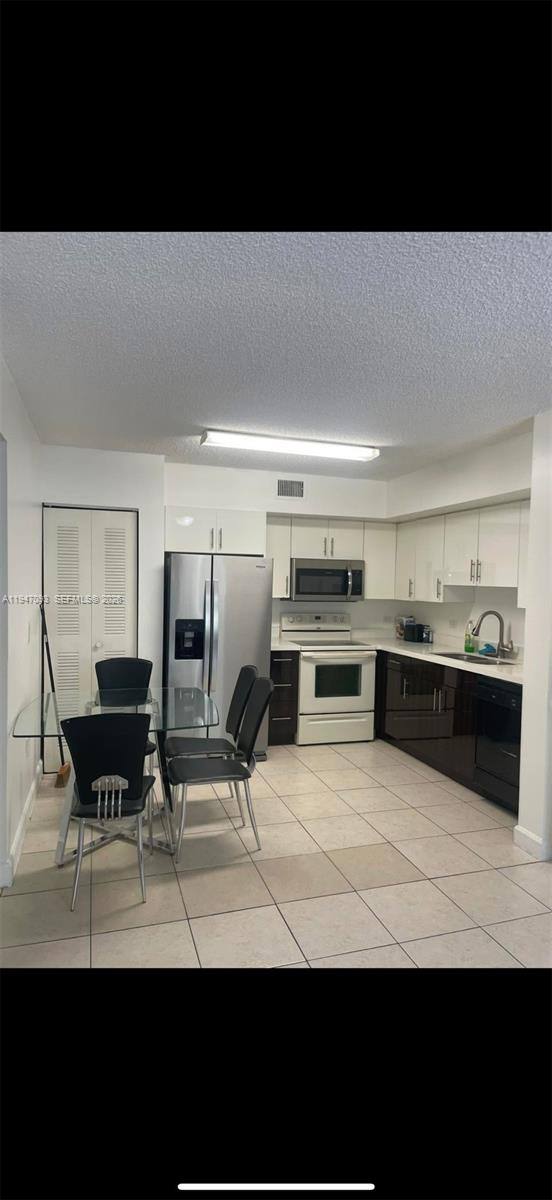 Apartment for rent at 3680 N 56th Ave #823, Hollywood, FL 33021