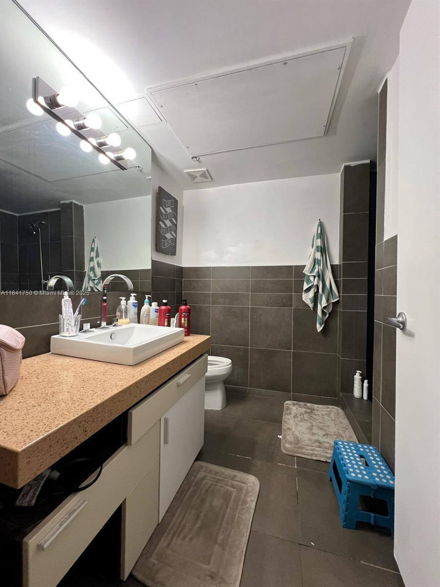 Apartment for rent at 435 21st St #116, Miami Beach, FL 33139