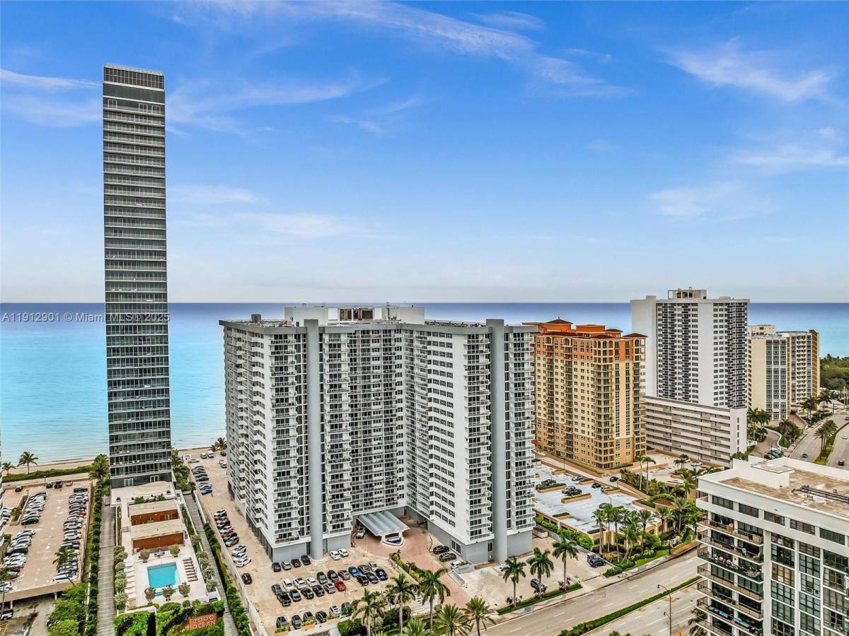 Condo for rent at 2030 S Ocean Dr #2024, Hallandale, FL 33009