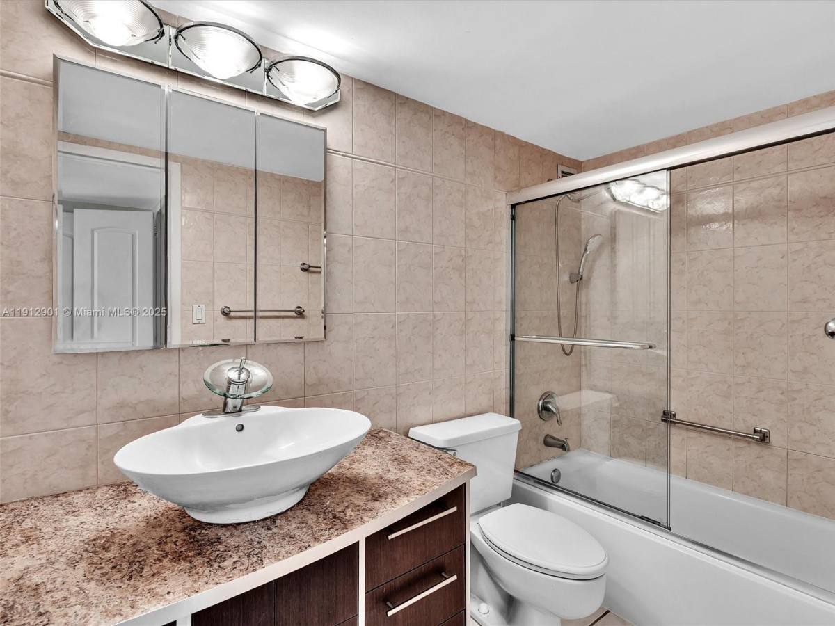 Condo for rent at 2030 S Ocean Dr #2024, Hallandale, FL 33009