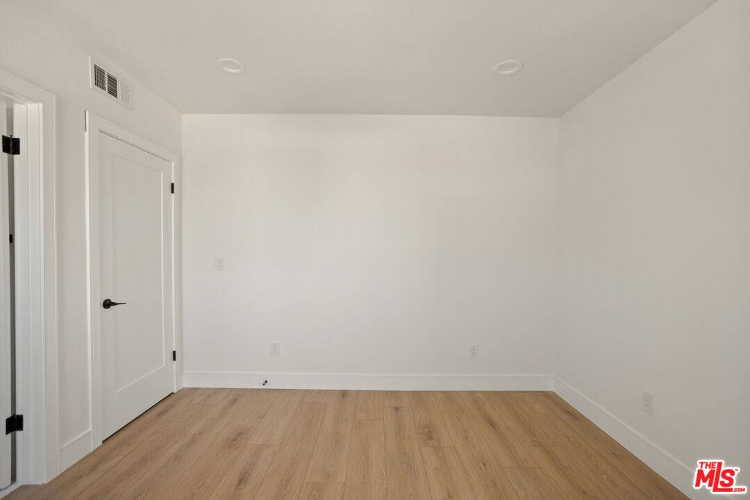 Apartment for rent at 1619 2nd Ave #16191 2, Los Angeles, CA 90019