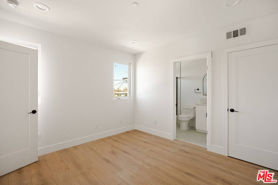 Apartment for rent at 1619 2nd Ave #16191 2, Los Angeles, CA 90019