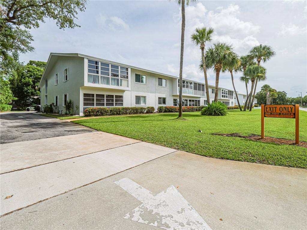 Apartment for rent at 600 Royal Palm Blvd #6001A, Vero Beach, FL 32960