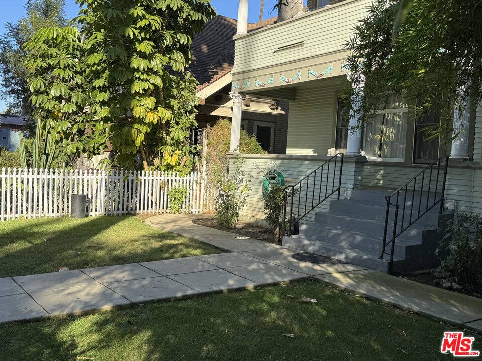 Apartment for rent at 446 S St Louis #446, Los Angeles, CA 90033