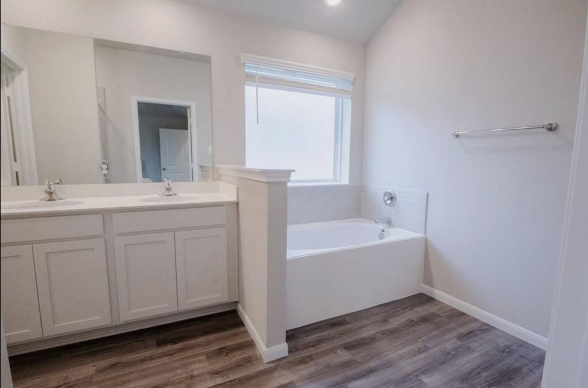 Apartment for rent at 27006 Costa Creek Dr, Katy, TX 77493