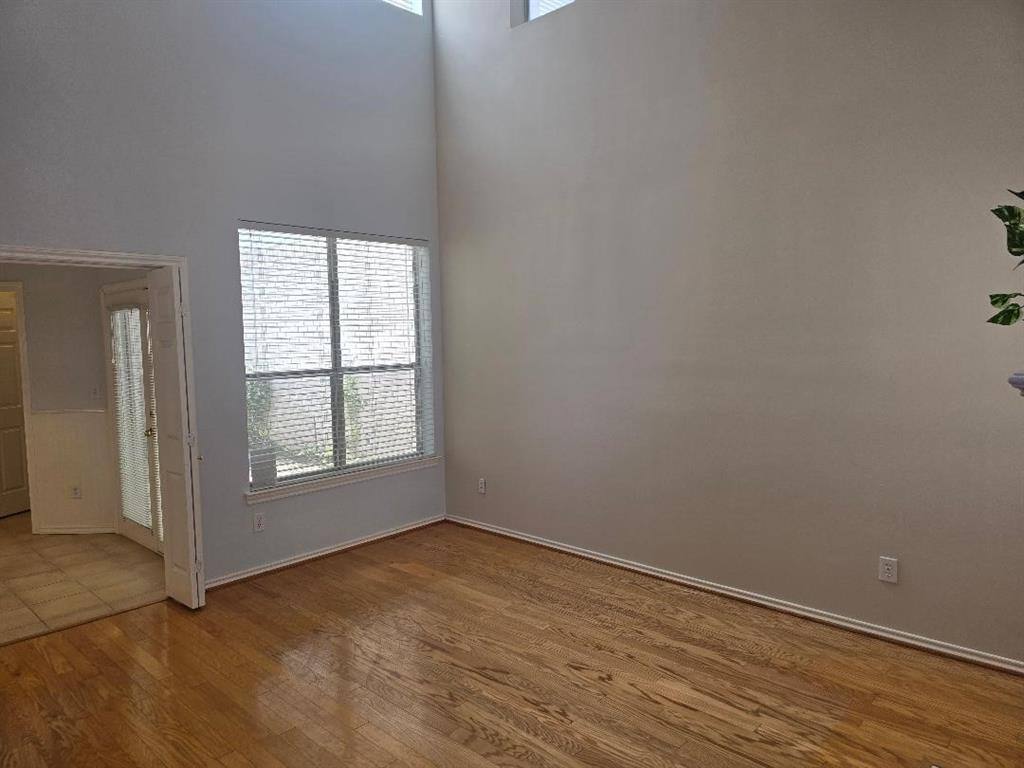 Apartment for rent at 5940 Rosebud Dr, Dallas, TX 75252