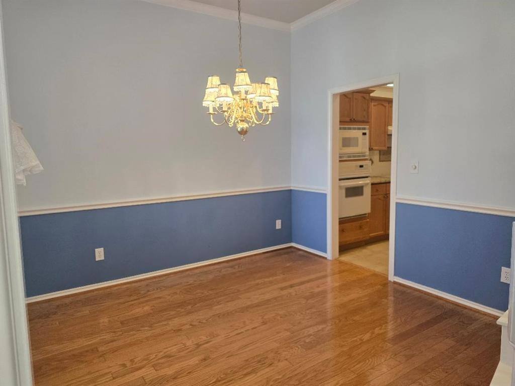 Apartment for rent at 5940 Rosebud Dr, Dallas, TX 75252