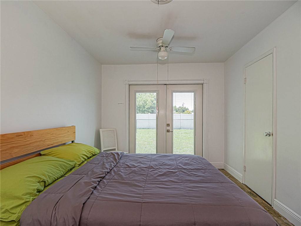 Apartment for rent at 1450 5th Ave, Vero Beach, FL 32960