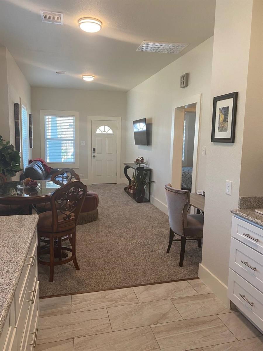 Apartment for rent at 2708 Winbern St, Houston, TX 77004