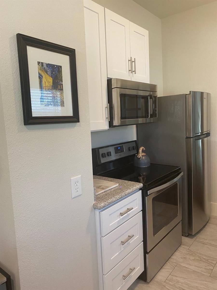 Apartment for rent at 2708 Winbern St, Houston, TX 77004
